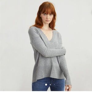 NWT Autumn Cashmere Distressed Edge V-Neck Pullover Sweater -Size Medium